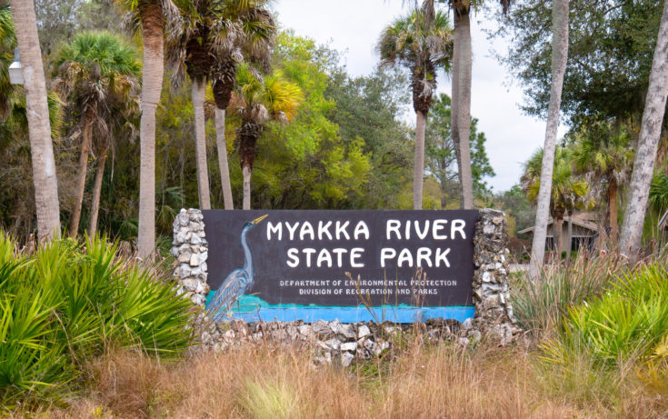 Sarasota,,Florida,-,January,30,,2021:,Main,Entrance,Front,Sign